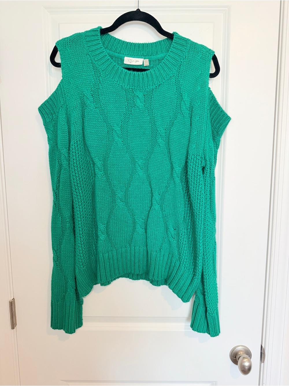 RD Style Green Cable-Knit Cold-Shoulder Sweater - Women's